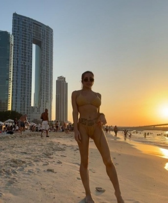 Возможности моего опыта безграничны, и я гарантирую, что со мной ты испытаешь настоящий экстаз! Мои услуги насыщены страстью и чувственностью, и я сделаю все, чтобы ты почувствовал себя настоящим мужчиной. Живу в Москве, так что, дорогой, не упусти возможность провести со мной незабываемое время в столице страсти и разврата! 😘😉🔥 Фото и отзывы доступны по запросу. 2287, 29 лет